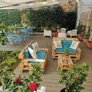 2* Bed & Breakfast Borgo Vergini Garden